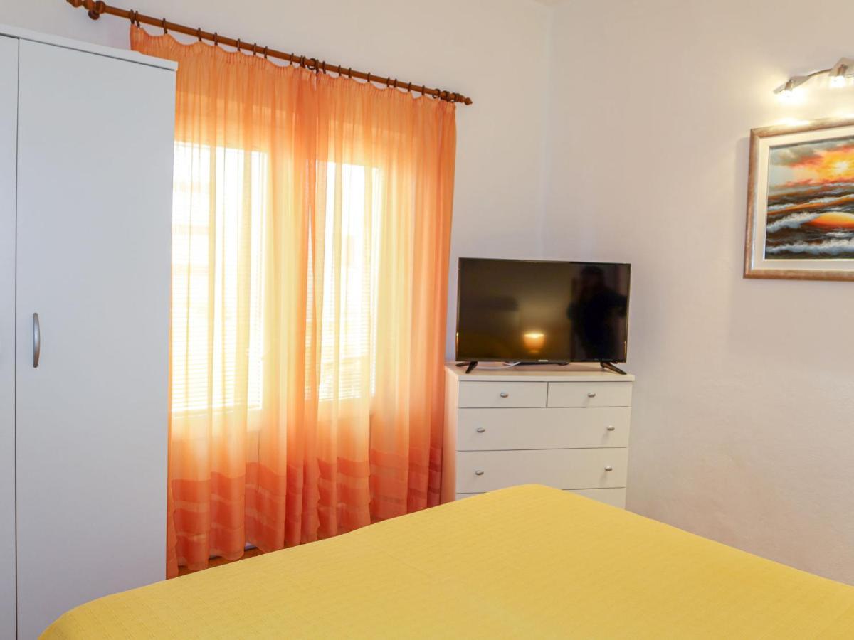 Holiday Home Ive By Interhome Petrčane Kültér fotó